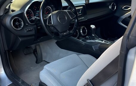 Chevrolet Camaro VI, 2016 год, 2 400 000 рублей, 6 фотография