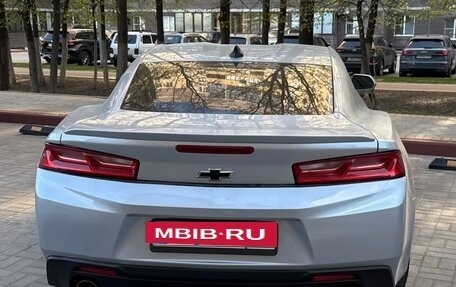 Chevrolet Camaro VI, 2016 год, 2 400 000 рублей, 3 фотография