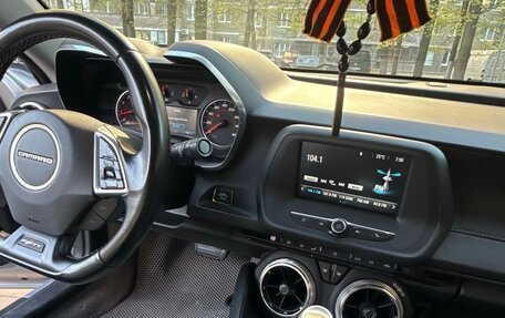 Chevrolet Camaro VI, 2016 год, 2 400 000 рублей, 7 фотография