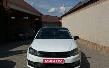 Volkswagen Polo VI (EU Market), 2015 год, 575 000 рублей, 1 фотография