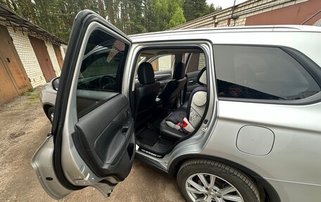 Mitsubishi Outlander III рестайлинг 3, 2014 год, 1 600 000 рублей, 7 фотография