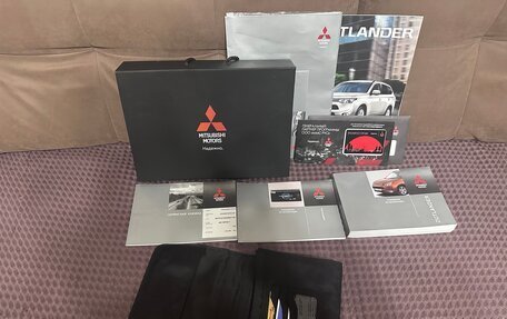 Mitsubishi Outlander III рестайлинг 3, 2014 год, 1 600 000 рублей, 24 фотография