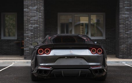 Ferrari 812, 2020 год, 27 990 000 рублей, 4 фотография