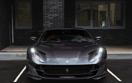 Ferrari 812, 2020 год, 27 990 000 рублей, 3 фотография