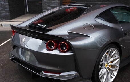 Ferrari 812, 2020 год, 27 990 000 рублей, 15 фотография