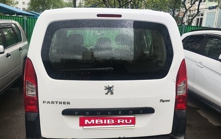 Peugeot Partner II рестайлинг 2, 2011 год, 400 000 рублей, 7 фотография