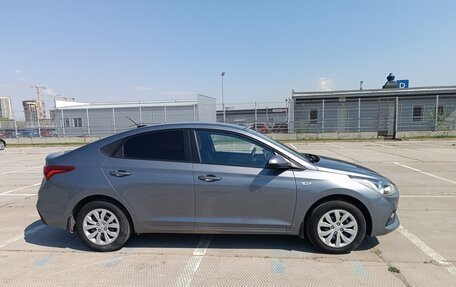 Hyundai Solaris II рестайлинг, 2018 год, 1 340 000 рублей, 2 фотография