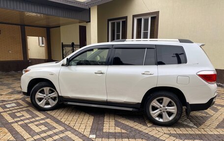 Toyota Highlander III, 2012 год, 1 750 000 рублей, 6 фотография