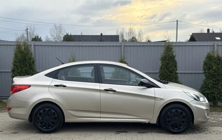 Hyundai Solaris II рестайлинг, 2011 год, 540 000 рублей, 3 фотография