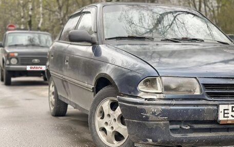 Opel Astra F, 1994 год, 56 000 рублей, 2 фотография