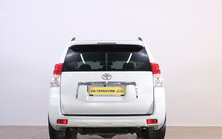 Toyota Land Cruiser Prado 150 рестайлинг 2, 2013 год, 2 929 000 рублей, 6 фотография