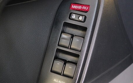 Toyota Land Cruiser Prado 150 рестайлинг 2, 2013 год, 2 929 000 рублей, 9 фотография