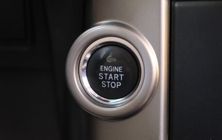 Toyota Land Cruiser Prado 150 рестайлинг 2, 2013 год, 2 929 000 рублей, 15 фотография