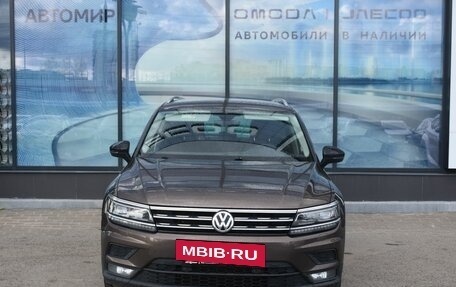 Volkswagen Tiguan II, 2020 год, 2 477 000 рублей, 2 фотография