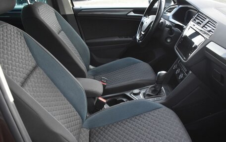 Volkswagen Tiguan II, 2020 год, 2 477 000 рублей, 10 фотография
