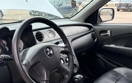 Mitsubishi Outlander III рестайлинг 3, 2004 год, 485 000 рублей, 10 фотография