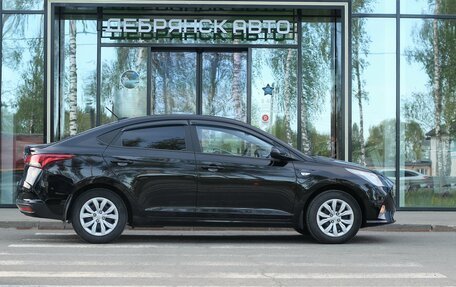 Hyundai Solaris II рестайлинг, 2021 год, 1 895 000 рублей, 3 фотография