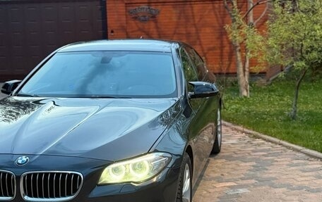 BMW 5 серия, 2015 год, 2 350 000 рублей, 1 фотография