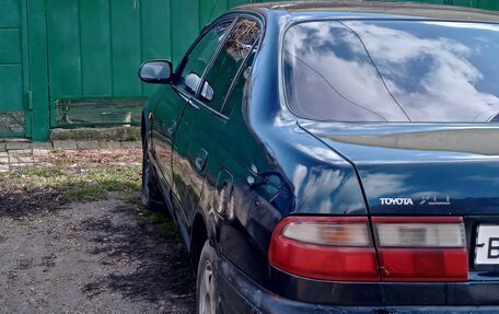 Toyota Carina, 1994 год, 105 000 рублей, 1 фотография