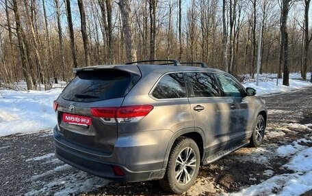 Toyota Highlander III, 2019 год, 3 390 000 рублей, 10 фотография