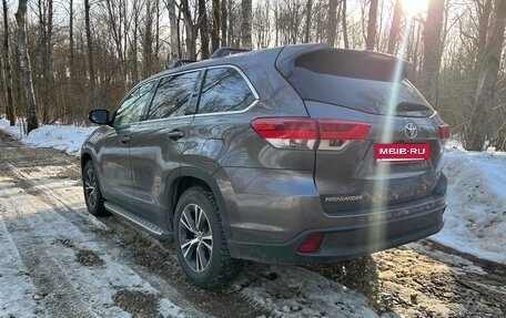 Toyota Highlander III, 2019 год, 3 390 000 рублей, 27 фотография
