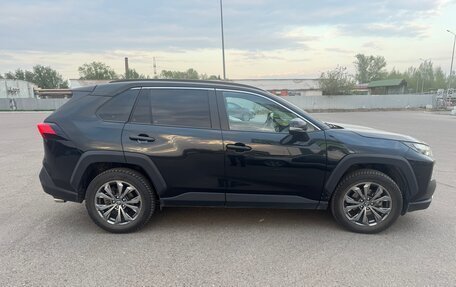 Toyota RAV4, 2024 год, 3 520 000 рублей, 3 фотография