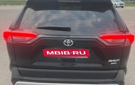 Toyota RAV4, 2024 год, 3 520 000 рублей, 5 фотография