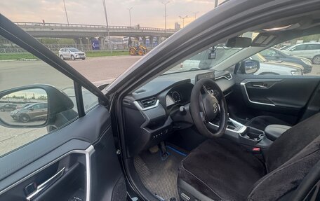 Toyota RAV4, 2024 год, 3 520 000 рублей, 8 фотография