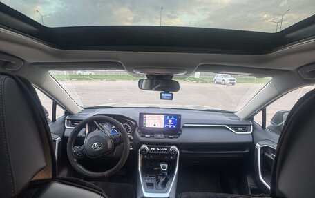 Toyota RAV4, 2024 год, 3 520 000 рублей, 14 фотография