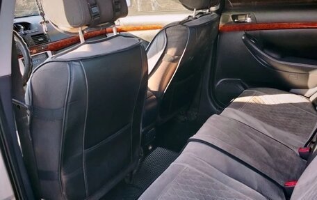 Toyota Avensis III рестайлинг, 2004 год, 686 000 рублей, 9 фотография