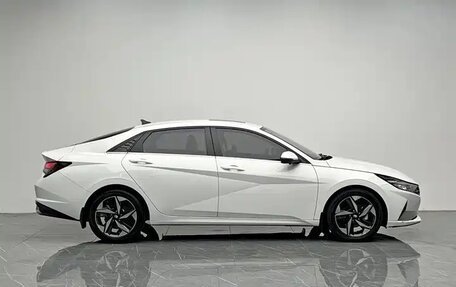 Hyundai Elantra, 2023 год, 1 420 000 рублей, 4 фотография