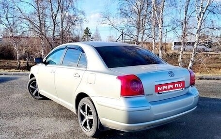 Toyota Avensis III рестайлинг, 2004 год, 686 000 рублей, 16 фотография