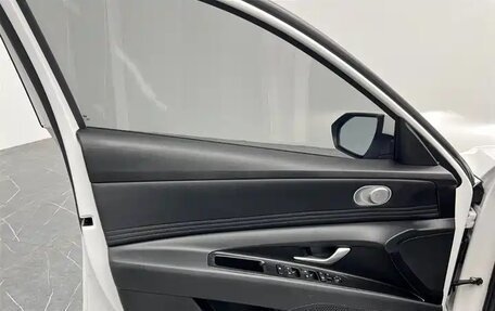 Hyundai Elantra, 2023 год, 1 420 000 рублей, 20 фотография