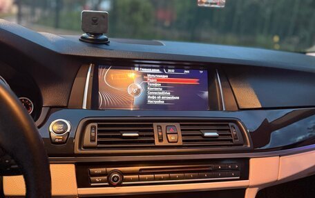 BMW 5 серия, 2015 год, 2 350 000 рублей, 13 фотография