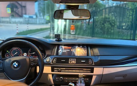 BMW 5 серия, 2015 год, 2 350 000 рублей, 14 фотография