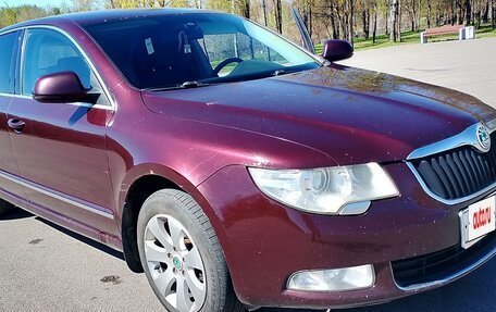 Skoda Superb III рестайлинг, 2012 год, 1 000 000 рублей, 2 фотография