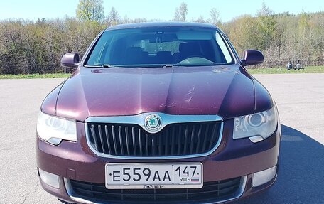 Skoda Superb III рестайлинг, 2012 год, 1 000 000 рублей, 3 фотография