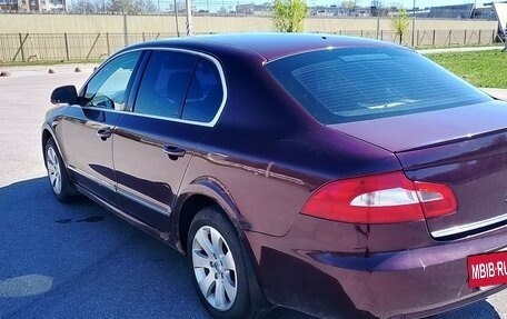 Skoda Superb III рестайлинг, 2012 год, 1 000 000 рублей, 11 фотография