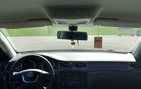 Skoda Superb III рестайлинг, 2012 год, 1 000 000 рублей, 15 фотография