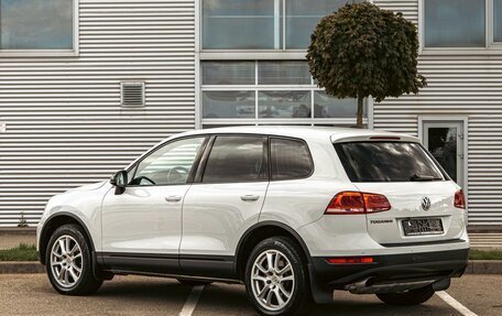Volkswagen Touareg III, 2014 год, 1 795 000 рублей, 4 фотография