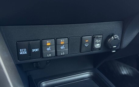 Toyota RAV4, 2015 год, 2 550 000 рублей, 18 фотография