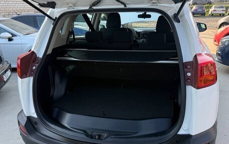 Toyota RAV4, 2015 год, 2 550 000 рублей, 11 фотография