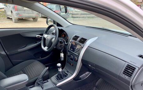 Toyota Corolla, 2011 год, 1 385 000 рублей, 10 фотография