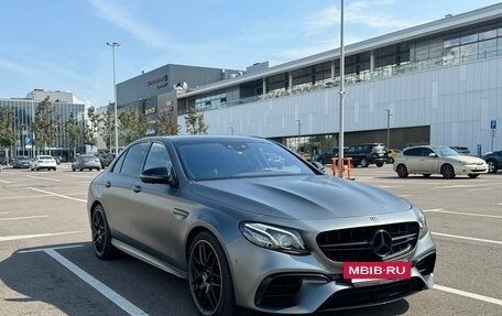 Mercedes-Benz E-Класс AMG, 2018 год, 9 000 000 рублей, 10 фотография