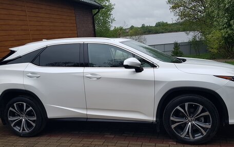 Lexus RX IV рестайлинг, 2018 год, 4 300 000 рублей, 9 фотография