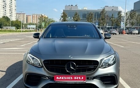 Mercedes-Benz E-Класс AMG, 2018 год, 9 000 000 рублей, 13 фотография
