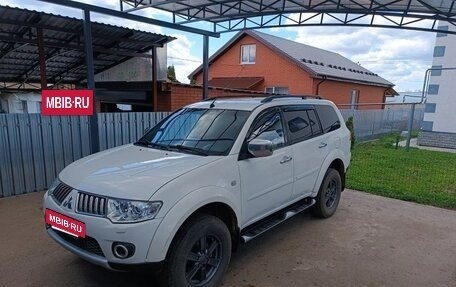 Mitsubishi Pajero Sport II рестайлинг, 2012 год, 1 360 000 рублей, 2 фотография
