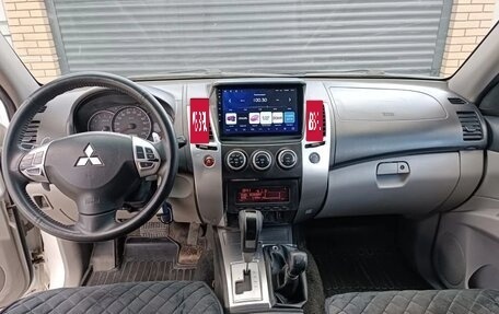 Mitsubishi Pajero Sport II рестайлинг, 2012 год, 1 360 000 рублей, 4 фотография