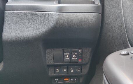 Honda Freed II, 2021 год, 2 230 000 рублей, 7 фотография