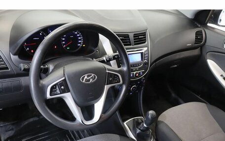 Hyundai Solaris II рестайлинг, 2012 год, 794 800 рублей, 6 фотография